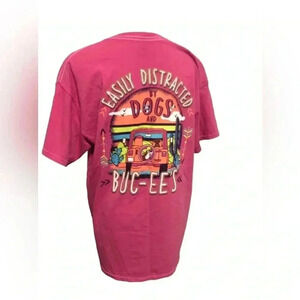 Buc-ee’s Pink Graphic Short Sleeve Tee Shirt Size Large